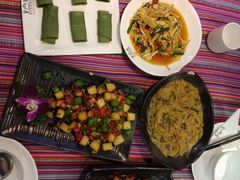 -香巴拉云南餐厅(华莱坞店)