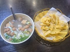 大碗丸子汤+烙饼-何胖子丸子汤(南海街店)