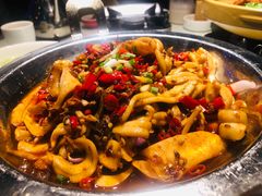 爱疯的鱿鱼-老傅家湘潭水煮活鱼店(众一国际店)