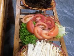 -阿婆情腊排骨火锅(金虹路店)