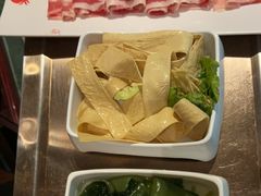 -七欣天香辣蟹火锅(上海银亿滨江店)