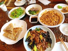 -民族饭荘(新华大街店)