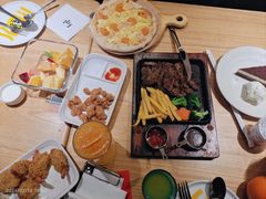 -菲滋意式餐厅(海宁银泰城店)