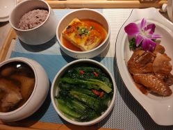 -安雅国际月子会所(拱北森宇富通店)