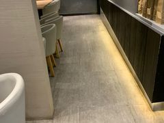 -瑞幸咖啡(新世界中心店)