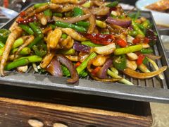 铁板鱿鱼-十六中酱肉·烧烤·京菜小馆(五方桥旗舰店)