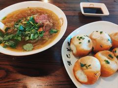 牛肉粉丝汤-哑巴生煎(临顿路店)