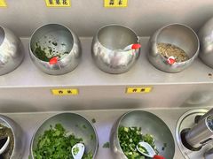 -毛辣果·贵州红酸汤牛肉火锅(西单店)