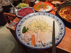 -周小明火锅(黑金冠社区店)