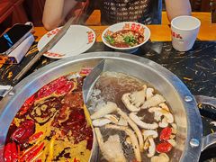 -憨孃孃·重庆老火锅(红山黑金店)
