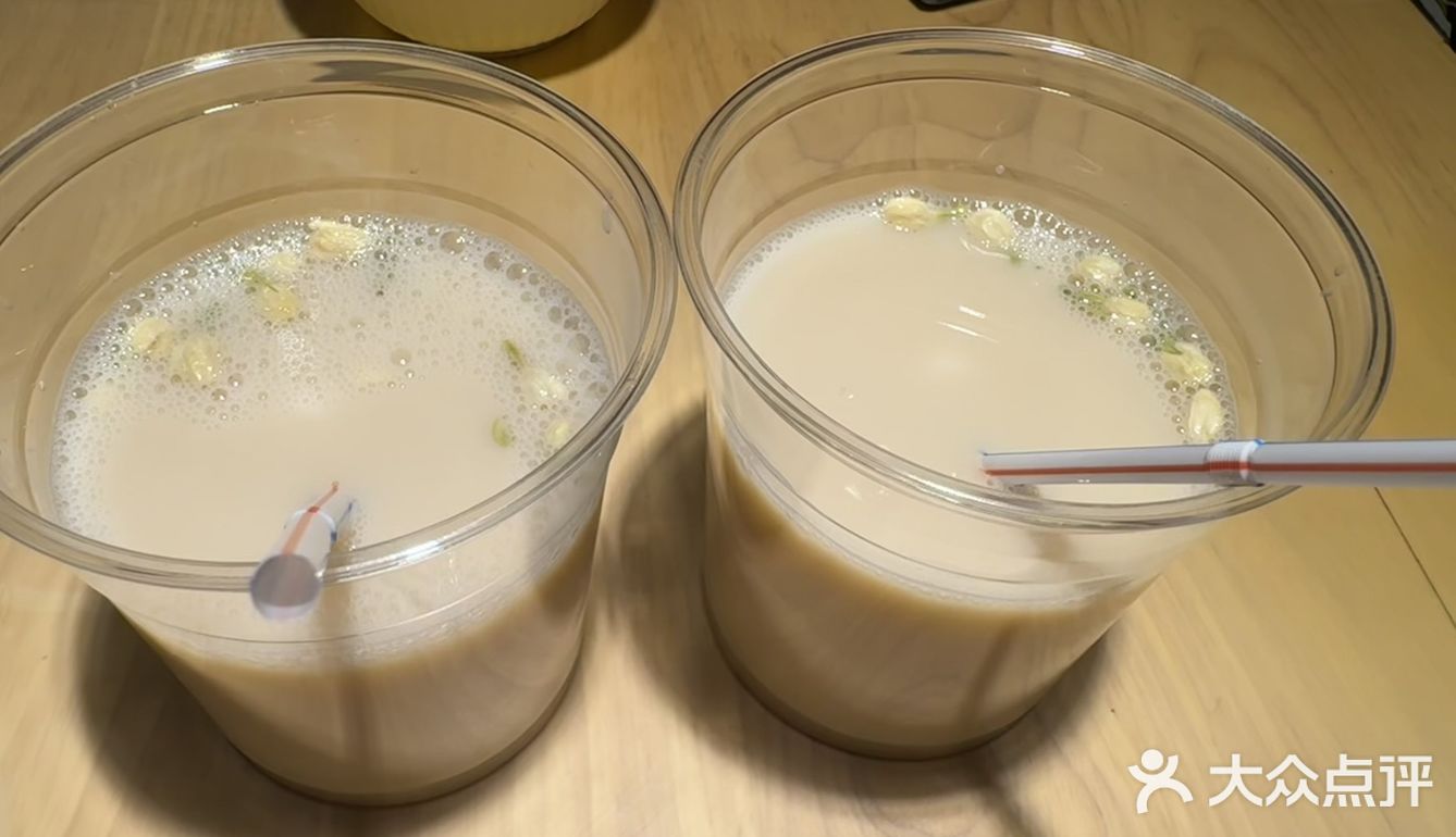 今天尝鲜火锅，辣到飞起！