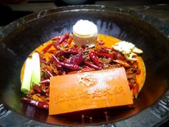 -红九格老火锅(三峡广场店)