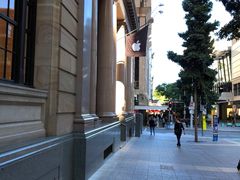 -Apple Store(Brisbane)