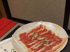 -山川小町·极番烧肉(新地假日广场店)
