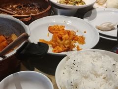 -关东小磨东北菜(上海长风大悦城店)