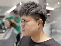 -卓梵美发·精品Salon