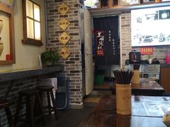 -黑白电视长沙小吃(美林M·LIVE天地东座店)