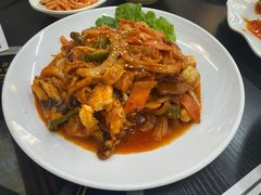 五花肉炒墨鱼仔-黑山岛餐厅