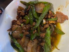 -富正毅三下锅·湘西韵味(天门山索道店)