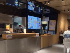 -麦当劳(中山公园龙之梦店)