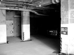 -观前公园人防停车场