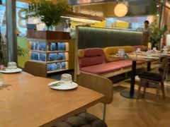 -芭莉与彩虹西餐厅(成都合生汇店)