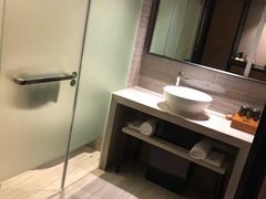 -深圳罗湖东门步行街亚朵X酒店