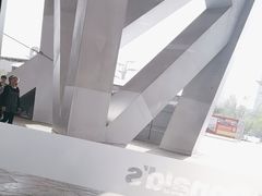 -麦当劳(国家体育场南路店)