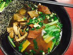 牛筋牛肉面-尊品原汁牛肉面