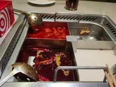 -海底捞火锅(新松江路生日主题店)