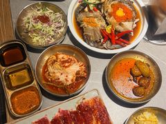 -草家酱蟹炭火烤肉店(珲春南路一店)