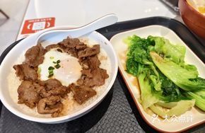 Wok Egg Beef Rice with Chinese Cabbage