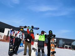 -鳌山滑雪度假区