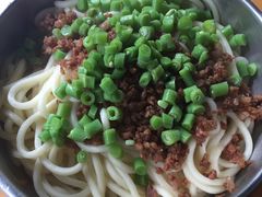 素椒杂酱面-左撇子私房面