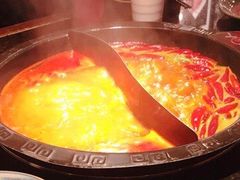 -三个四川人火锅(华联商厦店)