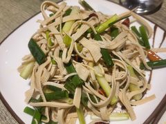 -巴依兄弟西域美食(机场店)