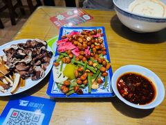 -天发芽·何记葫芦头泡馍·传统小吃(报恩寺街店)