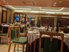 -广州中心皇冠假日酒店·百粤楼