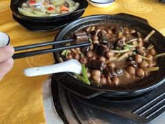-东方之猪四更烤乳猪(金垦总店)