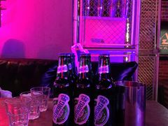 -UP嘻哈酒吧(粉巢店)