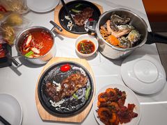 -享遇.锅姥姥牛排海鲜自助(小寨店)