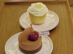 酸樱桃巧克力慕斯-Ten Olives甜点