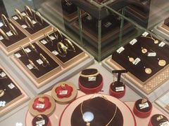 -利群海琴购物广场(商丘路店)