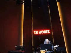 -TZ House音乐现场(来福士中心店)