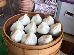 -笑来喜馄饨小笼工坊店(湖滨街店)