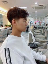 -米娜护肤造型