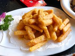 鸭蛋黄焗南瓜-津菜宋记老房子(平山道店)