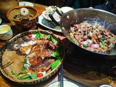 -老滇山寨•云南特色菜•地方菜•民族风情歌舞表演(金碧店)