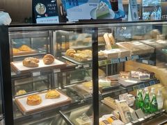 面包甜点陈列柜-星巴克(天津SM城市广场店)