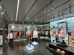 -迪桑特DESCENTE(北京三里屯BLANC店)